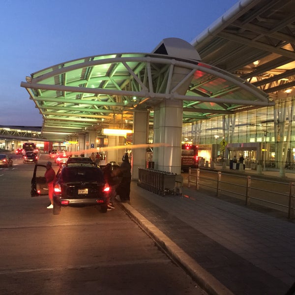 4/19/2015 tarihinde 🚍Bill🚍 V.ziyaretçi tarafından Baltimore/Washington International Thurgood Marshall Airport (BWI)'de çekilen fotoğraf