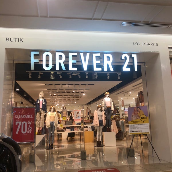 Forever 21 sunway pyramid