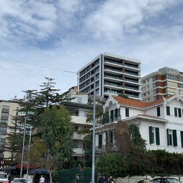 Das Foto wurde bei Wyndham Grand Istanbul Kalamış Marina Hotel von Anjei am 4/1/2023 aufgenommen
