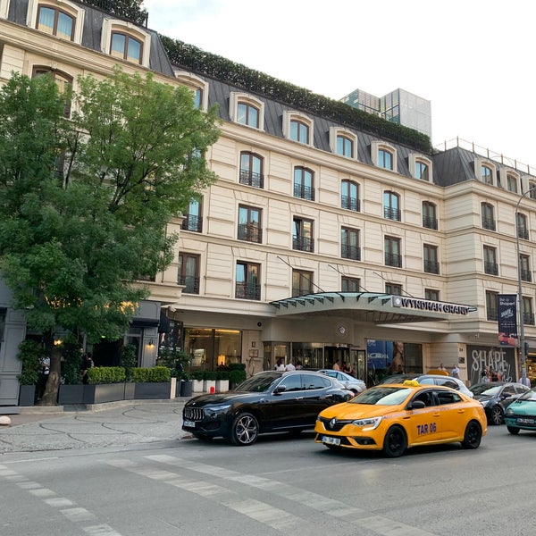 6/10/2023にAnjeiがWyndham Grand Istanbul Kalamış Marina Hotelで撮った写真