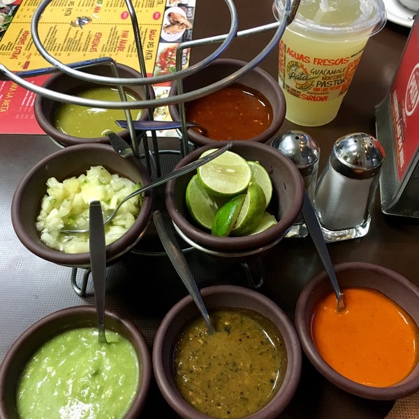 Tacos El Pata 60 tips