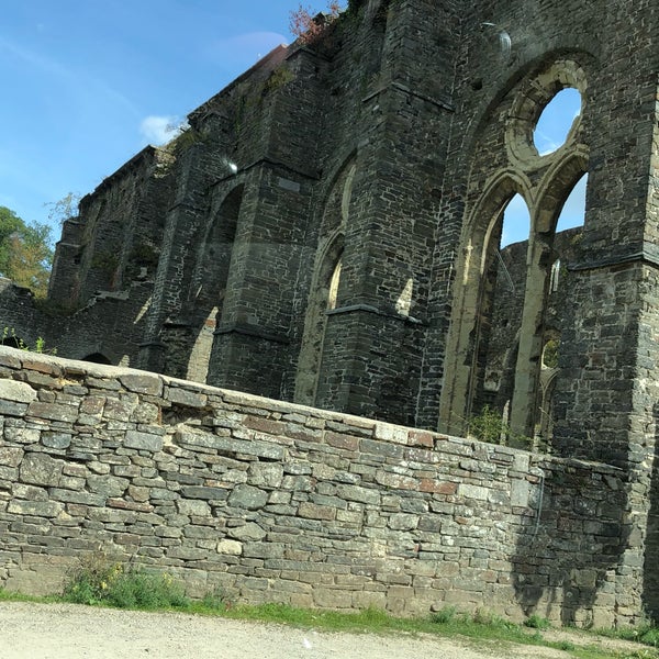 รูปภาพถ่ายที่ Abbaye de Villers โดย Geoffrey B. เมื่อ 9/15/2018