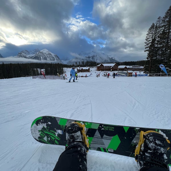 12/17/2023 tarihinde Abdulmjeedziyaretçi tarafından Lake Louise Ski Area &amp; Mountain Resort'de çekilen fotoğraf