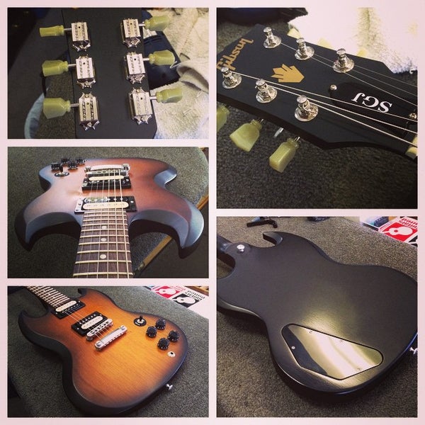 12/4/2014 tarihinde Guitars U.ziyaretçi tarafından Guitars United'de çekilen fotoğraf