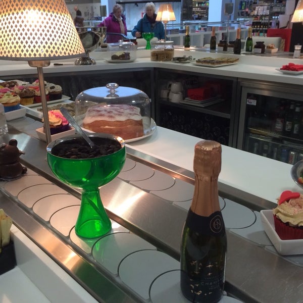 Chocolate Lounge Dessert Shop in Edinburgh