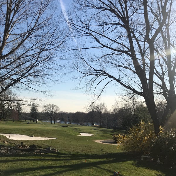 Foto scattata a Ramsey Golf and Country Club da Liz K. il 4/26/2018