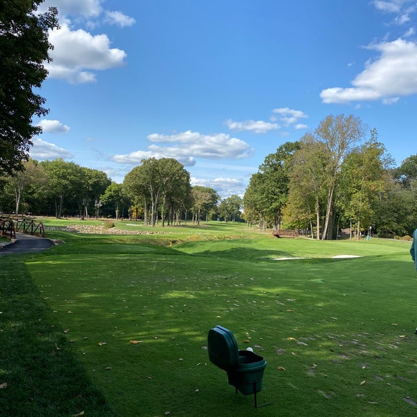 Foto tirada no(a) Ramsey Golf and Country Club por Liz K. em 10/4/2020