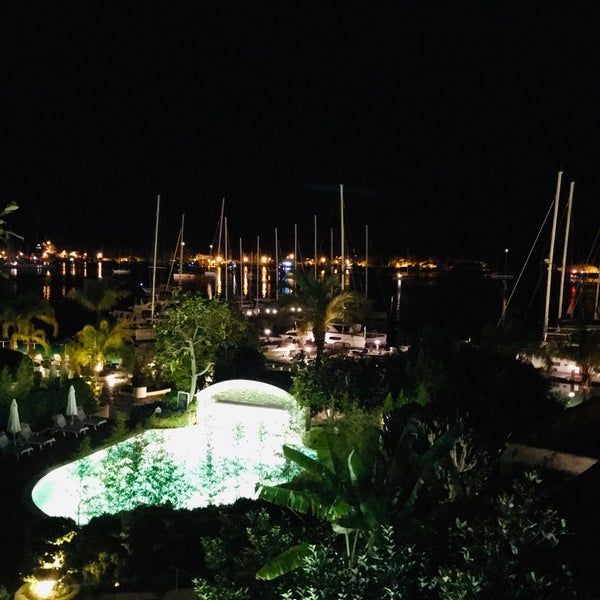 Foto scattata a Yacht Classic Hotel da HeBuN il 6/18/2020