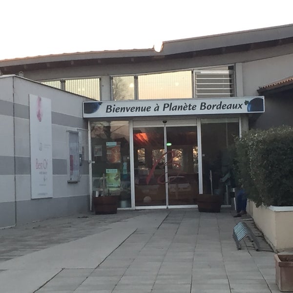 Photo taken at Planète Bordeaux by Nadine C. on 2/16/2017