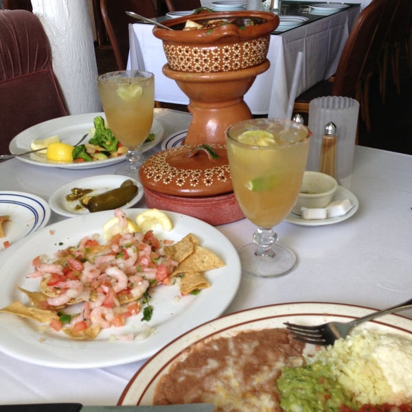 4/25/2013にDavid C.がCasablanca Restaurantで撮った写真