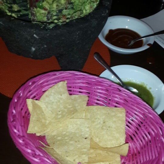 Photo taken at Rosa Mexicano Panamá by Luis  Gilberto M. on 6/14/2013