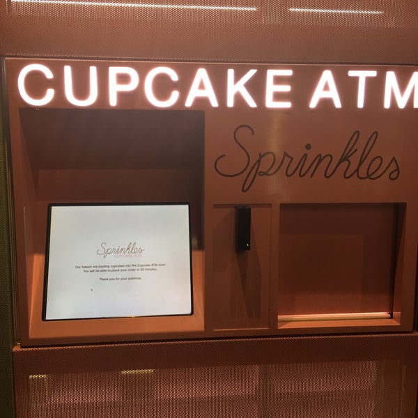 Photo taken at Sprinkles Americana by Bfortch F. on 1/17/2017
