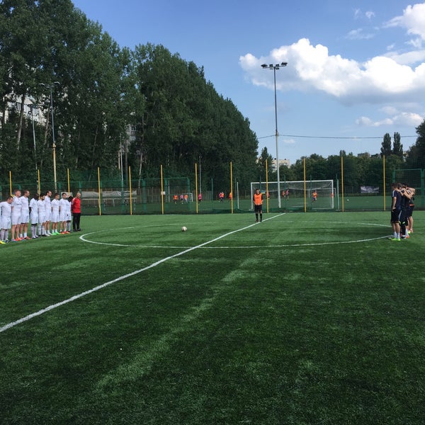 Спортивная школа 15. Стадион ДЮСШ Ялта. Стадион СДЮШОР смена. ДЮСШ 25 Буланаш стадион. Стадион спортивной школы имени Богатыревой.