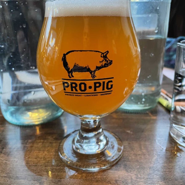 Foto tirada no(a) Prohibition Pig por Matt B. em 1/28/2022