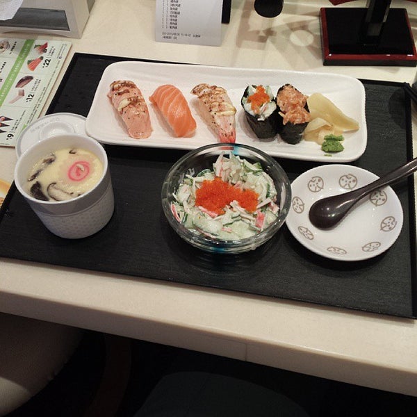 Photo taken at Genki Sushi by Roderick K. on 8/30/2013