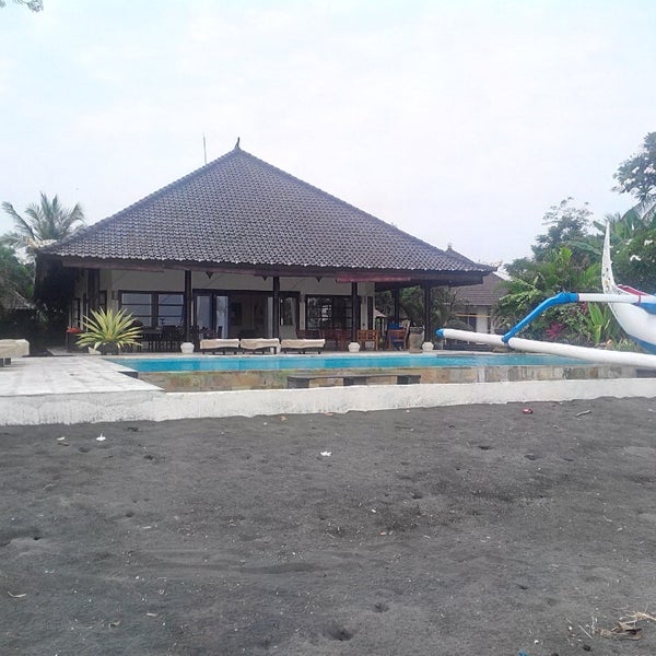 Das Foto wurde bei THE LOVINA Bali von Dean- B. am 2/11/2014 aufgenommen