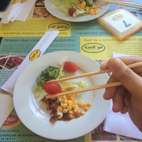 Photo taken at Karê ya Restaurante Japonês by Josiel S. on 6/13/2014
