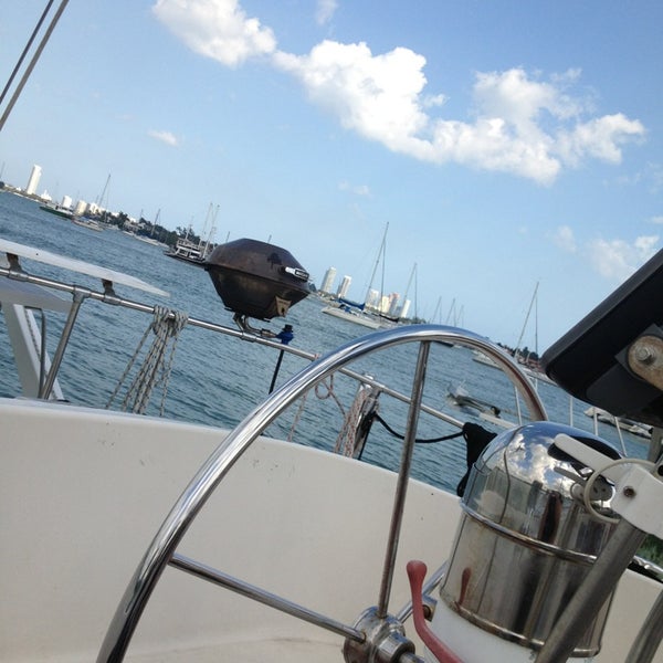 Foto diambil di Miami Yacht Club oleh Martha R. pada 3/24/2013