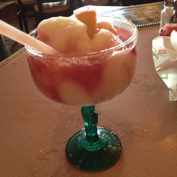 Foto diambil di El Chaparral Mexican Restaurant oleh Denise B. pada 6/15/2013