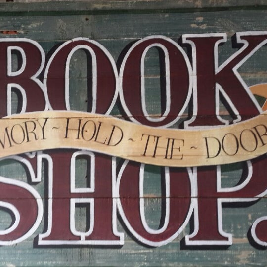 Memory hold. Long short term memory. Hold on to memories. Memory hold. Short-term memory, and long-term memory.