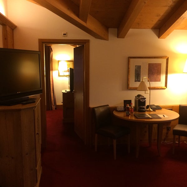 8/7/2015 tarihinde Thomas S.ziyaretçi tarafından Arabella Hotel Waldhuus Davos'de çekilen fotoğraf