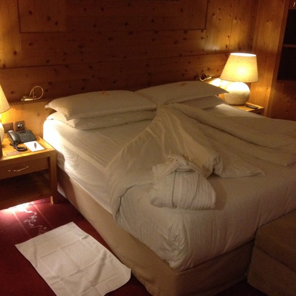 Das Foto wurde bei Arabella Hotel Waldhuus Davos von Thomas S. am 11/22/2013 aufgenommen