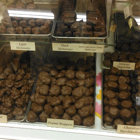 Oaks Candy Corner Candy Store