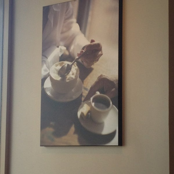 Das Foto wurde bei The Coffee Bean &amp; Tea Leaf von Omehi S. am 2/25/2013 aufgenommen