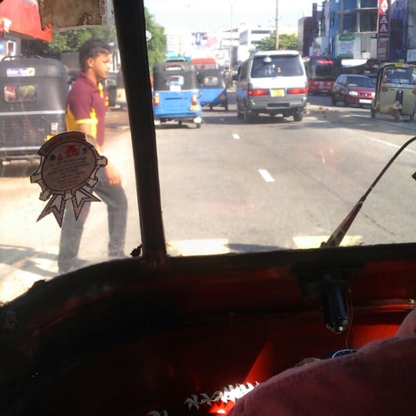 Photos at Galle Road Bambalapitiya Road in Bambalapitiya