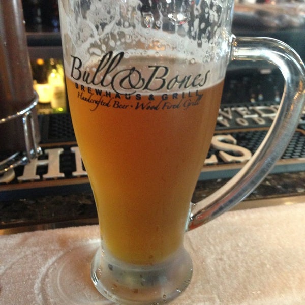Photo taken at Bull &amp; Bones Brewhaus &amp; Grill by Pete G. on 5/30/2013