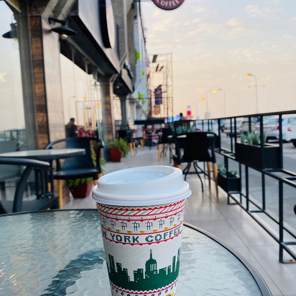 Foto diambil di NEW YORK COFFEE oleh khalid ‏ pada 12/28/2020