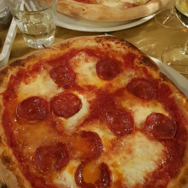 Снимок сделан в Trattoria Pizzeria San Gallo пользователем Tommy S. 11/12/2017