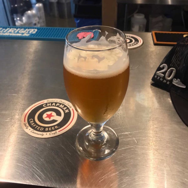 Photo taken at Select Beer Store Bottle Shop &amp; Tap Room by Juan S. on 9/14/2019