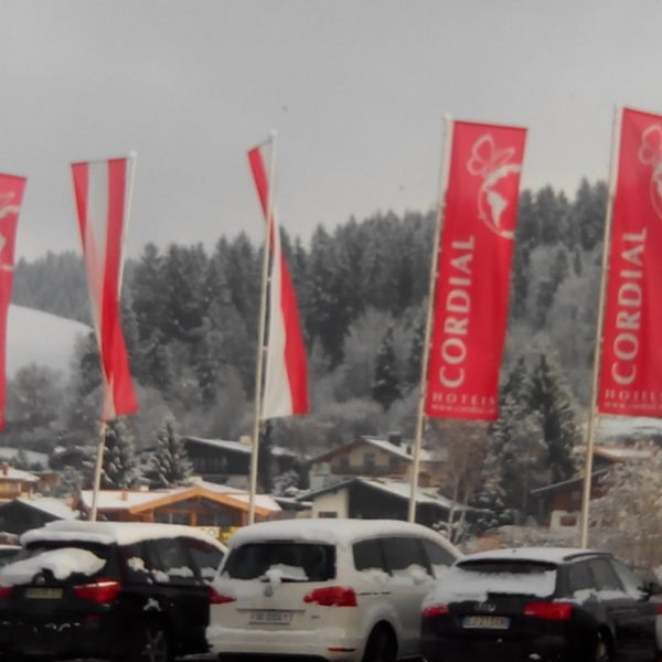 รูปภาพถ่ายที่ Cordial Golf And Wellness Hotel Reith bei Kitzbuhel โดย Lengauer M. เมื่อ 1/25/2014
