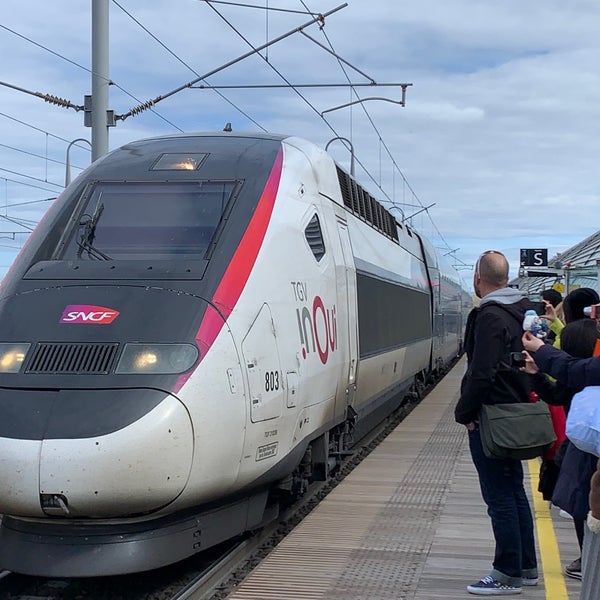 Photo taken at Avignon TGV Railway Station by Yu Iida on 3/10/2020