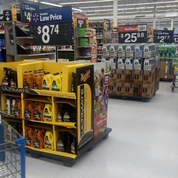 Walmart Big Box Store in Niles