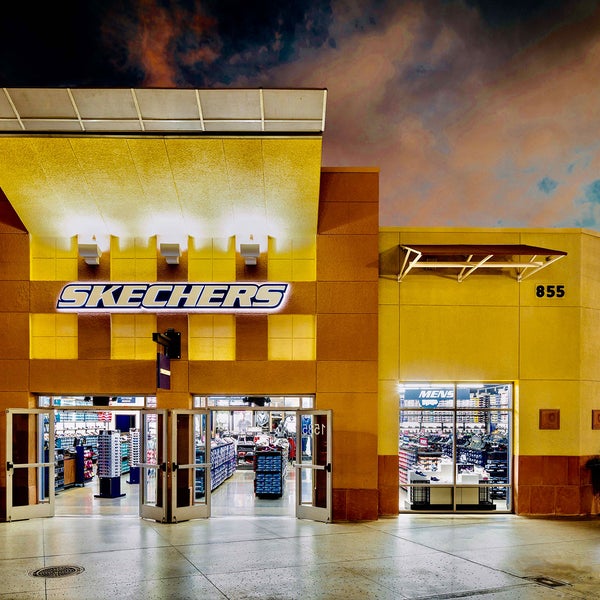 No puedo corriente carta SKECHERS Factory Outlet - Denver West - 0 tips