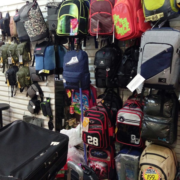 sunny luggage amcorp mall
