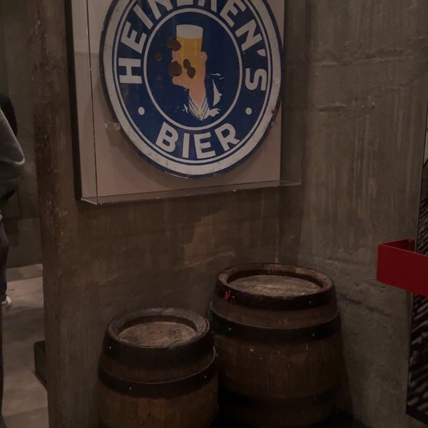 Снимок сделан в Музей пива Heineken Experience пользователем AMMAR 12/22/2023