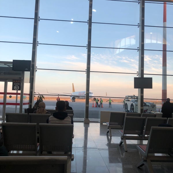 11/8/2021 tarihinde VEDATziyaretçi tarafından Sivas Nuri Demirağ Havalimanı (VAS)'de çekilen fotoğraf
