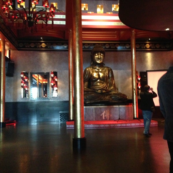 5/29/2013 tarihinde Maria G.ziyaretçi tarafından Buddha-Bar'de çekilen fotoğraf