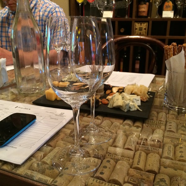 5/20/2015にOlga Z.がCarpe Diem Wine Barで撮った写真