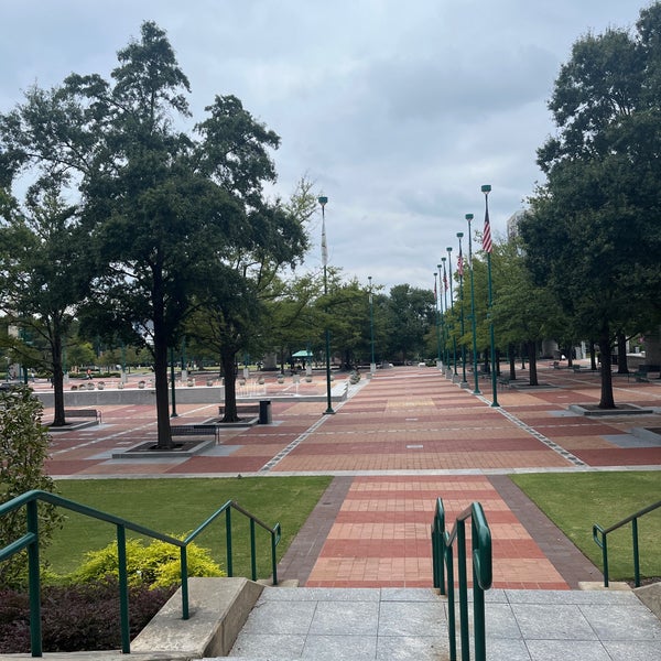 Photo taken at Centennial Olympic Park by Nethmee D. on 9/27/2023