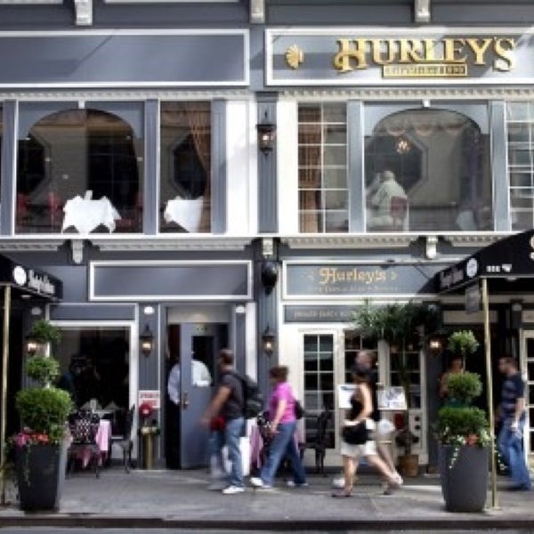 Foto diambil di Hurley&#39;s Saloon oleh NYCRestaurant .. pada 6/2/2013