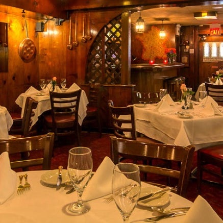 6/14/2013 tarihinde NYCRestaurant ..ziyaretçi tarafından Le Rivage'de çekilen fotoğraf