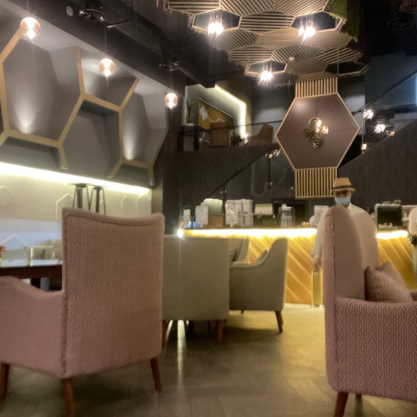 бар мёд. кальянная honey lounge. кальянная honey lounge. Honey lounge. Honey lounge.