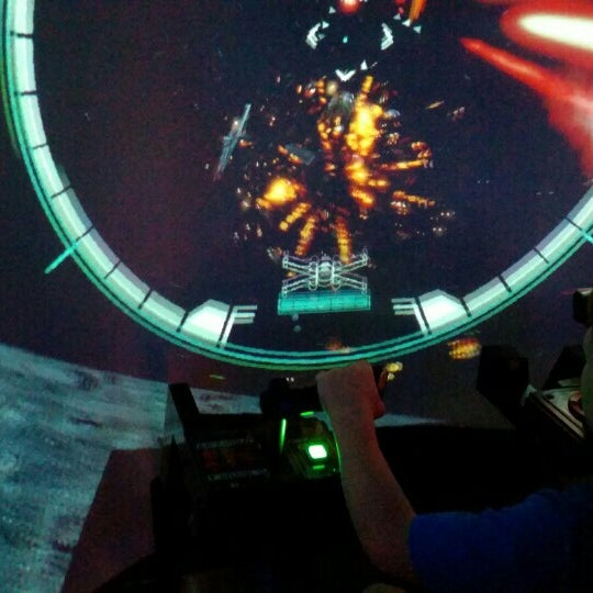 Photo taken at Dave &amp; Buster&#39;s by Jamie C. on 5/22/2015