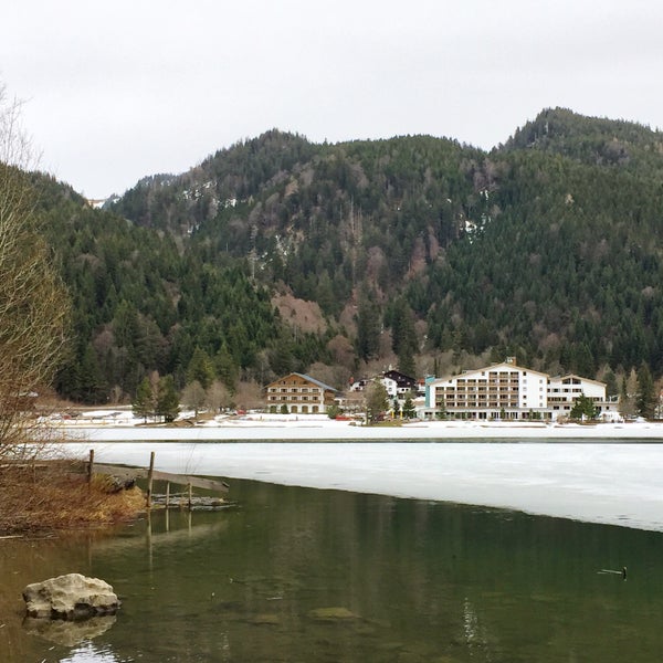 Photo taken at Arabella Alpenhotel am Spitzingsee by Andreas B. on 4/4/2016