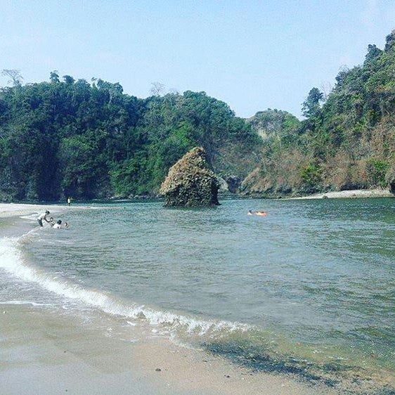 Photos At Pantai Tengger Desa Lebakharjo Kecamatan