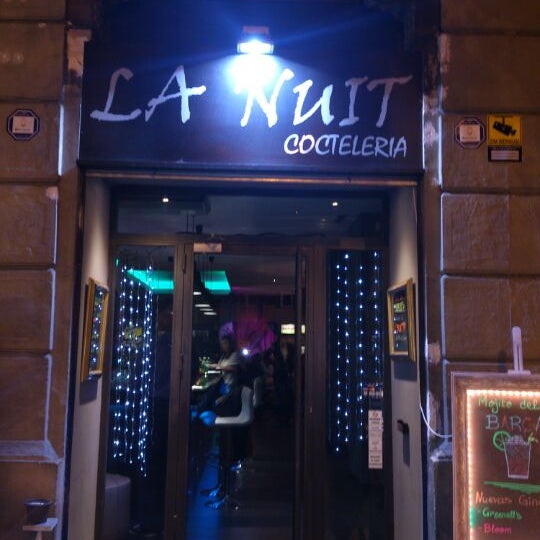 Foto tirada no(a) La Nuit Cocteleria por Jose D. em 10/18/2013